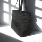 Tyche Tote 20L image 5