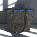 Tyche Tote 20L image 3